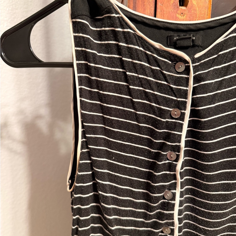Ann Taylor Petite Black & White Striped Sleeveless Tank